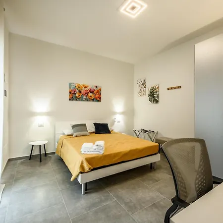 Apartment College *