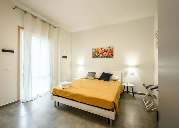 College شقة ساسْوولو